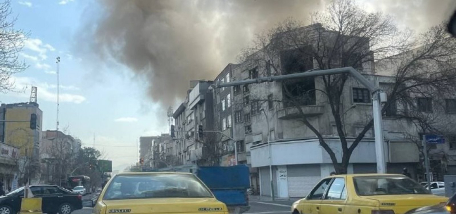 Irã ameaça Israel e EUA com “lição histórica” após ataques