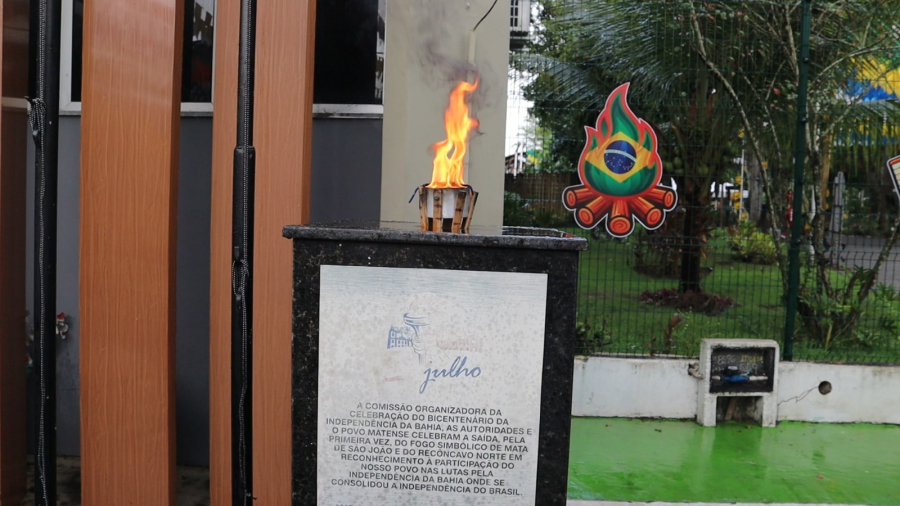 Fogo Simbólico da Independência da Bahia passa por Mata de São João e reforça tradição cívica