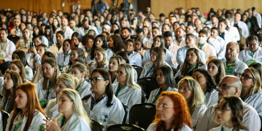 Mais Médicos: 407 profissionais começam a atuar em 22 estados