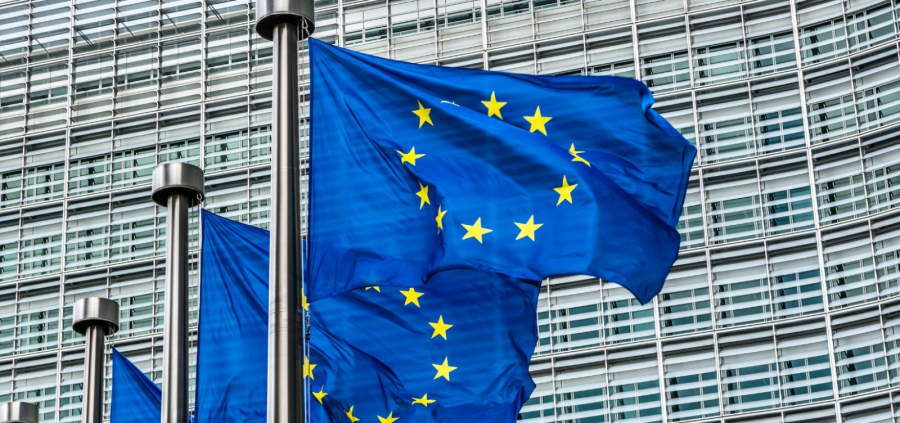 Chefe da UE viaja à Escócia para negociar acordo comercial com Trump