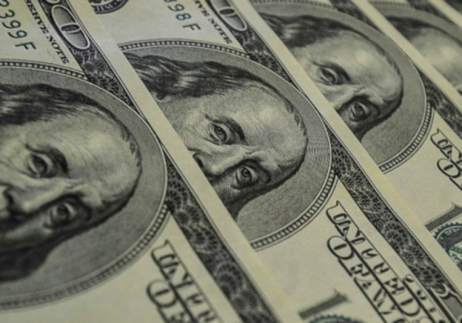 Dólar recua para R$ 5,50 com expectativa de corte de juros nos Estados Unidos
