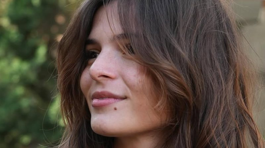 Irmã de Bruna Marquezine é flagrada em clima de romance com ex de Anitta; saiba quem