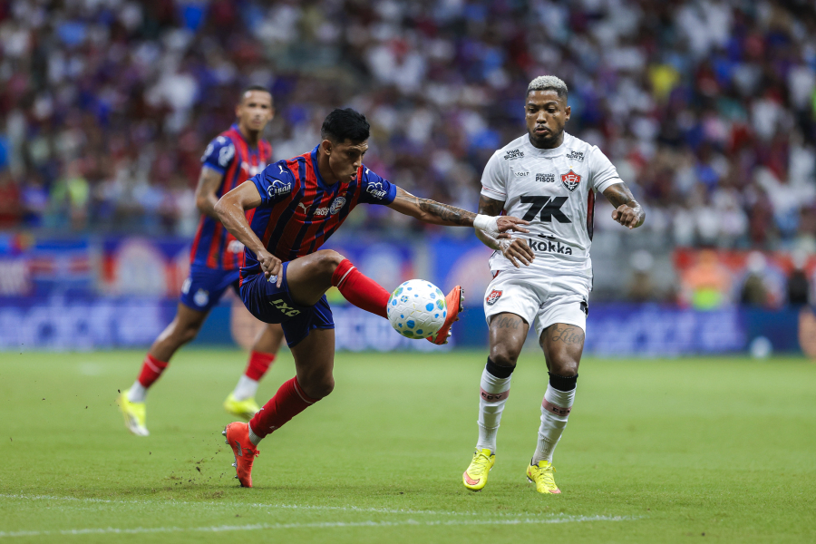 Com 1º tempo movimentado, Bahia e Vitória empatam na Fonte Nova pelo Brasileirão