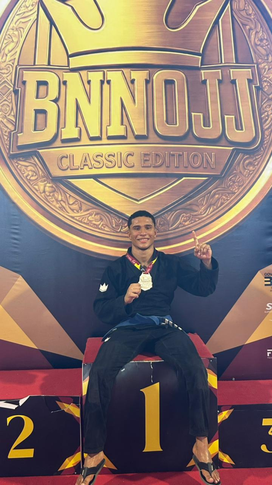 Atletas de Mata de São João conquistam ouro em competição de Jiu-Jitsu na Bahia