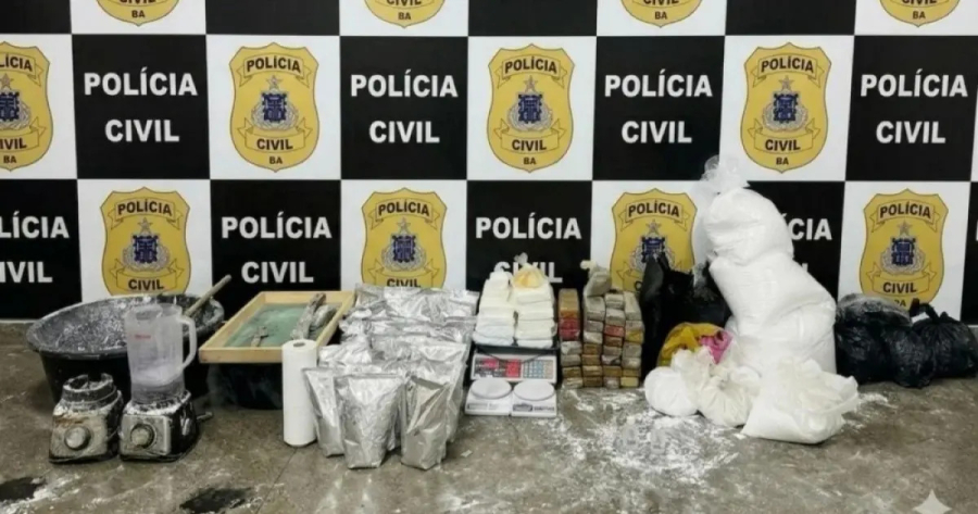 Polícia desarticula laboratório de drogas em Feira e apreende mais de 60 kg de entorpecentes