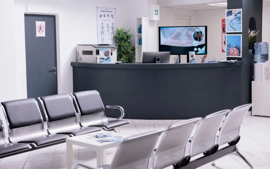 Estagiária é demitida após agredir idosa em posto de saúde na Bahia