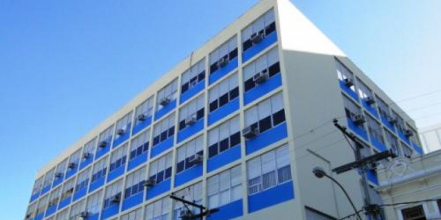 Professores entram em confronto físico dentro da Faculdade de Economia da UFBA