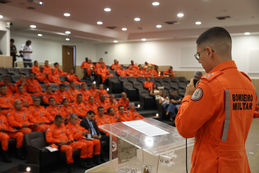 CBMBA forma 28 oficiais em curso internacional de combate a incêndios em Salvador