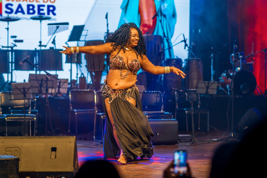 Projeto Sextou com Cheirosa encerra programação com aulas, shows e bate-papo na Cidade do Saber