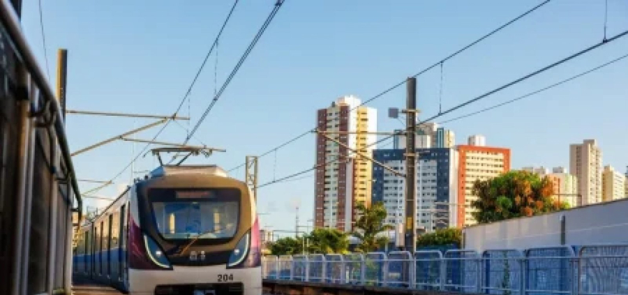 Falha no metrô provoca atrasos e plataformas lotadas na Linha 2 em Salvador