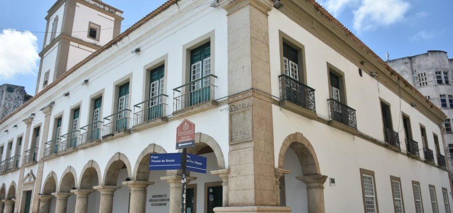 Câmara de Salvador aprova reajuste de 4% para servidores do Legislativo