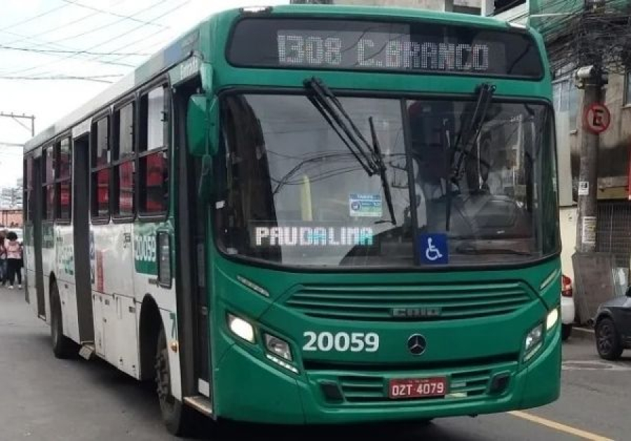 Justiça determina frota mínima de ônibus durante greve dos rodoviários em Salvador