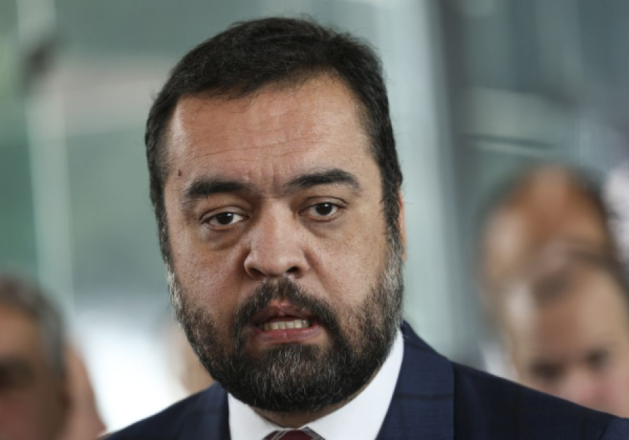 Alvo de investigações da PF, ex-governador Cláudio Castro ganha cargo no PL