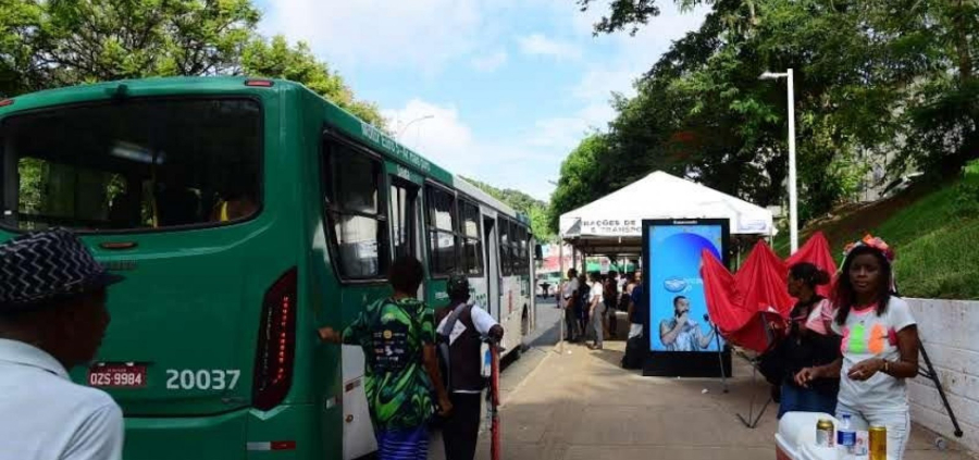 Nova linha de ônibus começa circular em Salvador nesta segunda