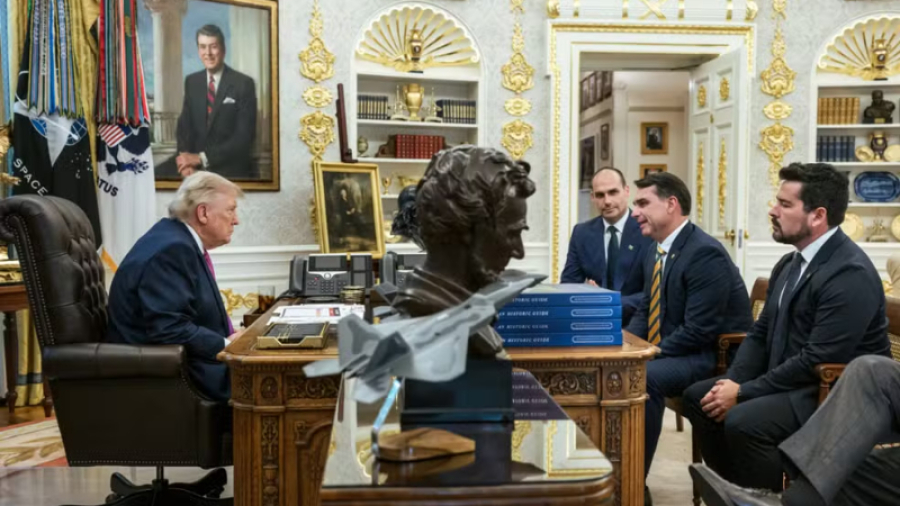 'Agenda com Trump não trouxe boas notícias': Flávio Bolsonaro perde força em análise da Quaest