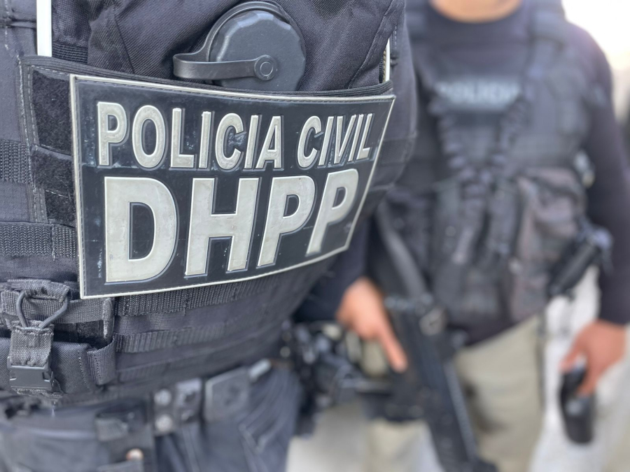 Homem investigado por tráfico de drogas é preso na Boca do Rio
