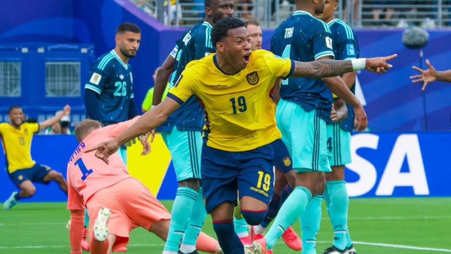 Em festa! Presidente sul-americano decreta feriado nacional após classificação história do país na Copa do Mundo
