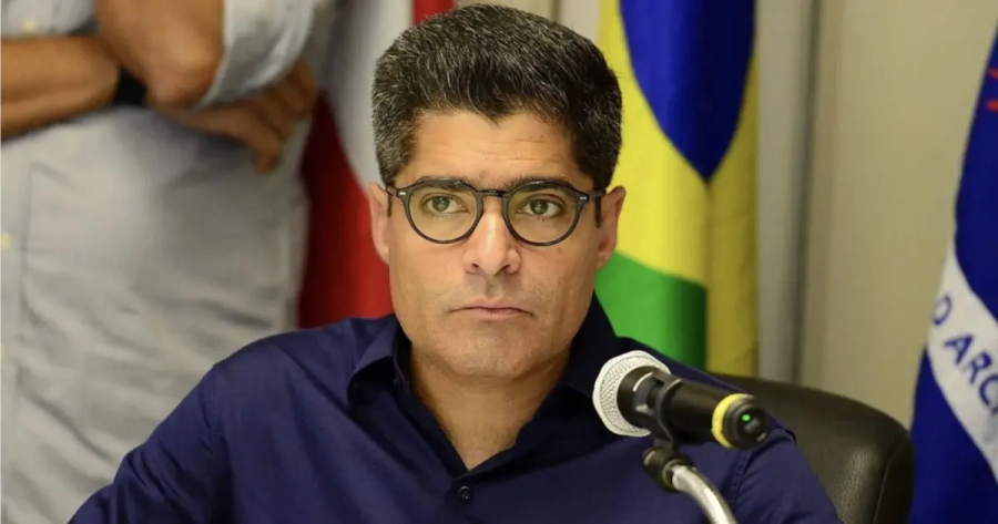 TRE-BA determina remoção de publicação de ACM Neto com imagem gerada por IA e vê indícios de propaganda eleitoral antecipada