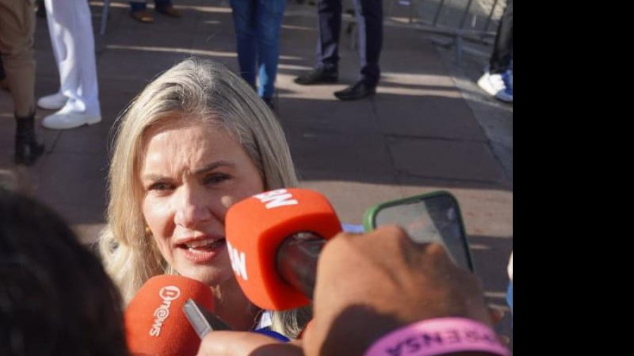 2 de Julho: Ivana Bastos critica ACM Neto por “torcer contra a Bahia” após início das obras da ponte Salvador-Itaparica