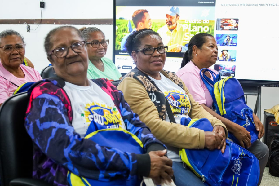Aula inaugural da EJAI marca início de nova etapa para jovens, adultos e idosos em busca da alfabetização