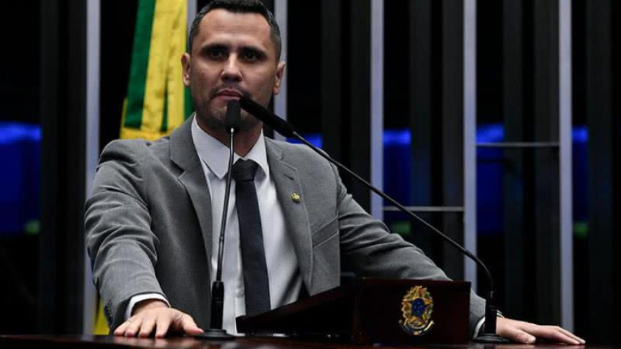 Republicanos volta atrás e relança Cleitinho ao governo de Minas Gerais