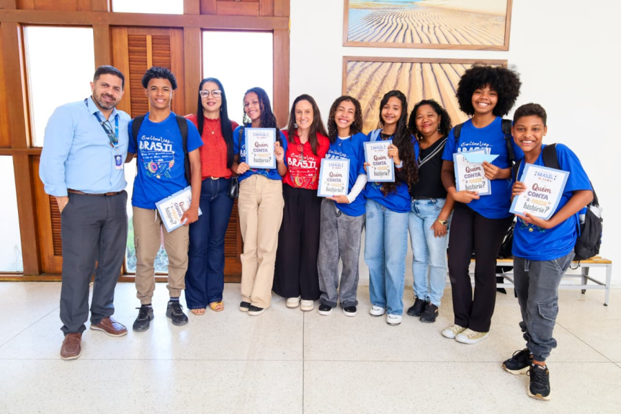 Estudantes da rede pública de Mata de São João conquistam intercâmbio cultural de dez dias em Portugal