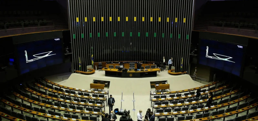 STF retoma em setembro julgamento sobre mudanças na Lei da Ficha Limpa