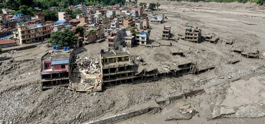 Número de mortos após enxurrada no Nepal sobe para 626