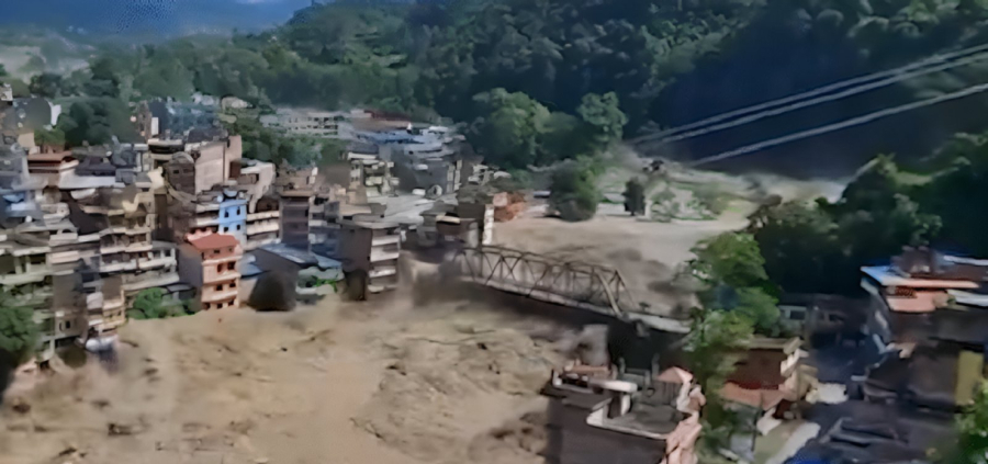 Enchentes deixam 919 mortos e quase 4,8 mil desaparecidos entre Nepal e China