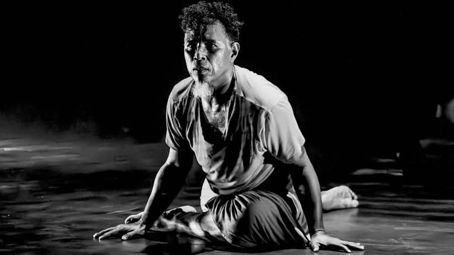 Espetáculo “Da Missa ao Corpo” leva dança, memória e improvisação ao Teatro Cidade do Saber