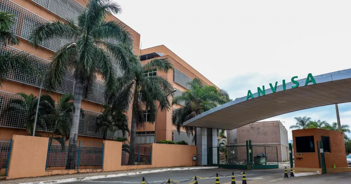 Lote falso de gel íntimo e antitranspirante são suspensos pela Anvisa no Brasil