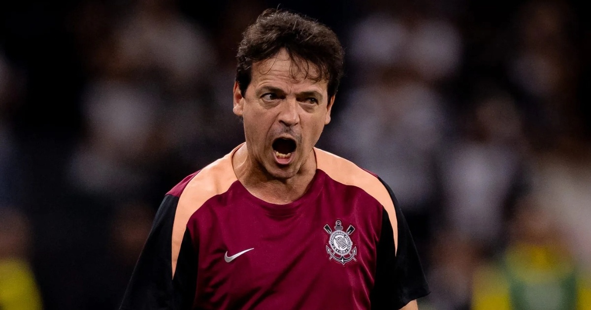 Fernando Diniz é demitido do Corinthians após derrota para o Inter na volta do Brasileirão