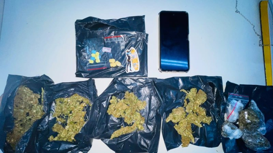 Suspeito é preso com maconha, haxixe e drogas sintéticas em bairro nobre de Salvador